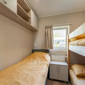 Bild von Luxe chalet bij Ouddorp met tuin - Belvilla by Oyo