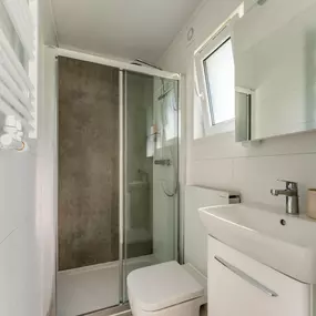 Bild von Luxe chalet bij Ouddorp met tuin - Belvilla by Oyo