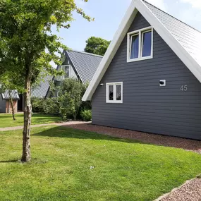 Bild von Stijlvol vakantiehuis aan zee - Belvilla by Oyo