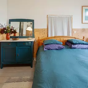 Bild von Karakteristieke kophalsboerderij met roeiboot - Belvilla by Oyo