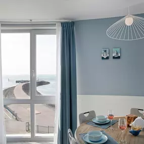 Bild von Stijlvol appartement met zeezicht - Belvilla by Oyo