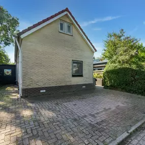 Bild von Leuk vakantiehuis in Baarland met een terras - Belvilla by Oyo