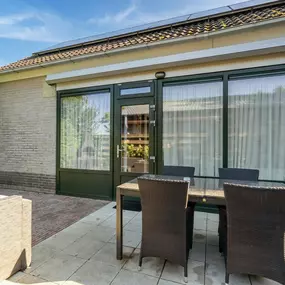 Bild von Leuk vakantiehuis in Baarland met een terras - Belvilla by Oyo