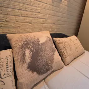 Bild von Leuk vakantiehuis in de natuur op rustig en klein park - Belvilla by Oyo