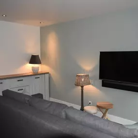 Bild von Modern en compleet gerenoveerd appartement op loopafstand van het strand - Belvilla by Oyo