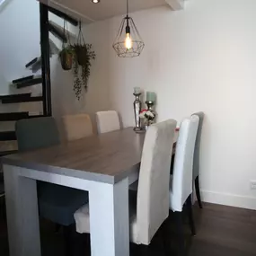 Bild von Modern en compleet gerenoveerd appartement op loopafstand van het strand - Belvilla by Oyo