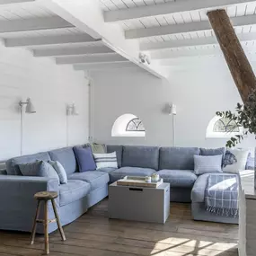 Bild von Luxe gerestaureerde boerderij met trendy interieur dichtbij zee en bos - Belvilla by Oyo