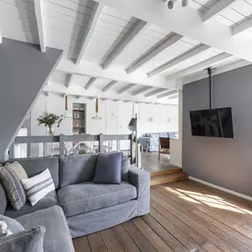 Bild von Luxe gerestaureerde boerderij met trendy interieur dichtbij zee en bos - Belvilla by Oyo