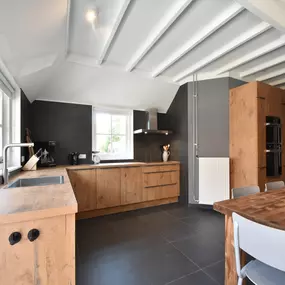 Bild von Luxe gerestaureerde boerderij met trendy interieur dichtbij zee en bos - Belvilla by Oyo