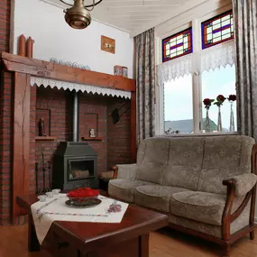 Bild von Landelijk vakantiehuis in Ulicoten met een terras - Belvilla by Oyo