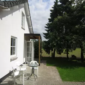 Bild von Gezellig vakantiehuis met uitzicht over de weilanden - Belvilla by Oyo