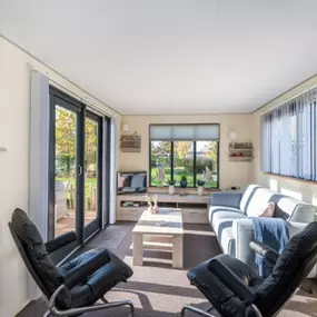 Bild von Chalet Sea Rocks met uitzicht en tuin - Belvilla by Oyo