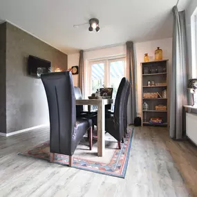 Bild von Vrijstaande bungalow met bubbelbad, zonnige serre - Belvilla by Oyo