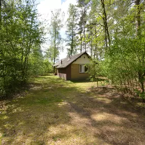 Bild von vrijstaand huisje met sauna, grote tuin - Belvilla by Oyo