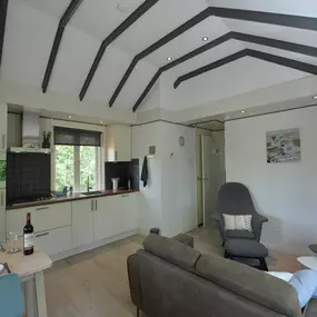 Bild von vrijstaand huisje met sauna, grote tuin - Belvilla by Oyo