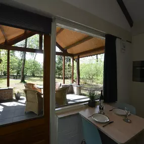 Bild von vrijstaand huisje met sauna, grote tuin - Belvilla by Oyo