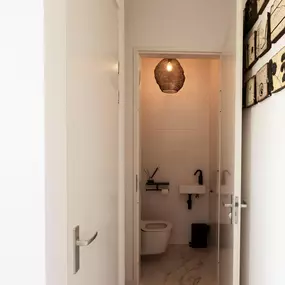 Bild von Moderne villa aan het water in Zeewolde met privÃ©terras - Belvilla by Oyo