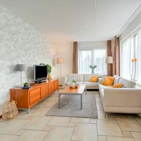 Bild von Aangenaam vakantiehuis in Zeewolde met gedeeld zwembad - Belvilla by Oyo