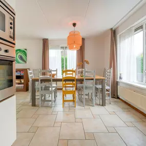Bild von Aangenaam vakantiehuis in Zeewolde met gedeeld zwembad - Belvilla by Oyo