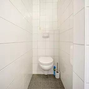 Bild von Luxe vakantiehuis in Zeewolde met tuin en bubbelbad - Belvilla by Oyo