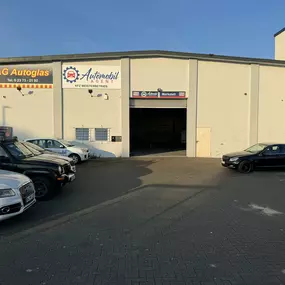 Bild von Automobil Agent