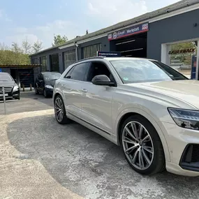 Bild von Automobil Agent