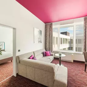 Suite living room