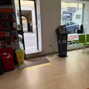 Bild von CoinFlip Bitcoin ATM - Ria Money Transfer (Como)