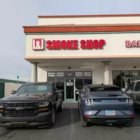 Bild von CoinFlip Bitcoin ATM - J's Smoke and Tattoos (North Las Vegas)