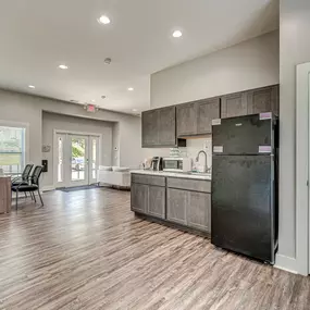 Leasing Center