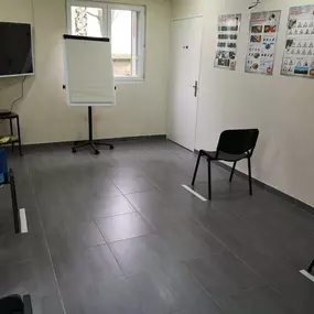Bild von RUEIL FORMATION ROUTIERE Auto-moto-école