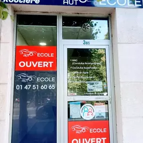 Bild von RUEIL FORMATION ROUTIERE Auto-moto-école