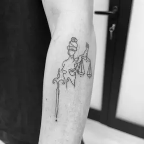 Bild von Deeperthink Tattoo