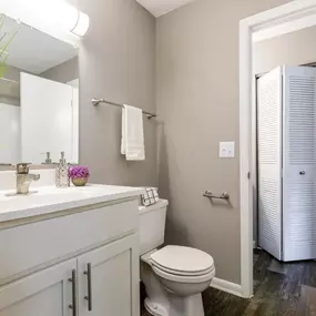 Bild von Priest Lake Apartment Homes