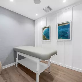 SUGARED + BRONZED Coral Gables Sugaring Room