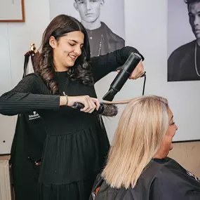 Bild von Adriana's Haarstube