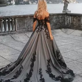 Bild von VITA Brava Hochzeitsmodehaus