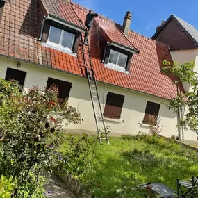 Bild von S.Francky Couverture: Couvreur, Rénovation toiture, Démoussage, Seine-Maritime