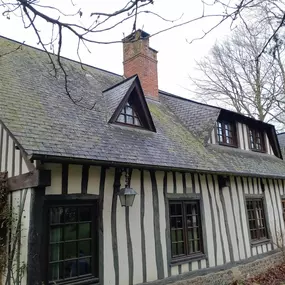 Bild von S.Francky Couverture: Couvreur, Rénovation toiture, Démoussage, Seine-Maritime