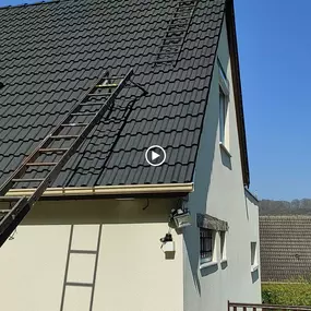 Bild von S.Francky Couverture: Couvreur, Rénovation toiture, Démoussage, Seine-Maritime