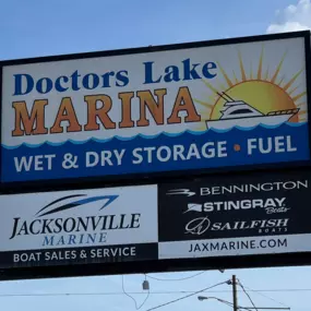 Conveniently located on Fleming Island at Doctors Lake Marina. Avoid the traffic on the bridge