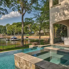 indoor outdoor home_Augusta Homes