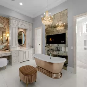 luxury master bathroom_ luxury new construction homes _Grand Lac Chateau