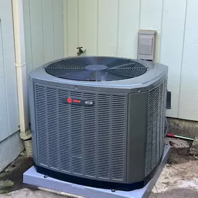 TRANE XR14 AIR CONDITONER