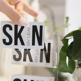 Bild von Skin by Leah - Leah Rae Yawn