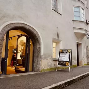 Herrenfriseur Birbey, Hall in Tirol
