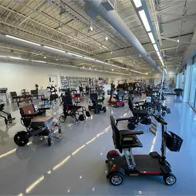 Elmwood Park showroom showcasing mobility solutions, hospital beds, and lift chairs — serving both NJ and NYC customers.