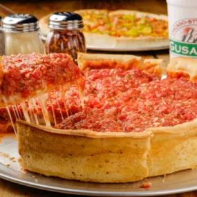 Bild von Gusano's Chicago-Style Pizzeria