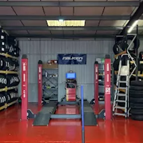 The Tyre Technicians | Shirley Tyres