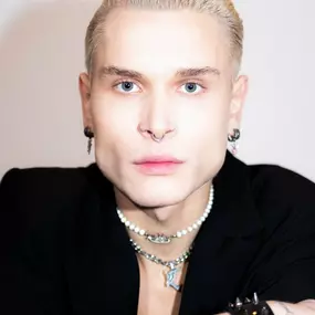 Bild von TBH - The Blonde House by Eno München